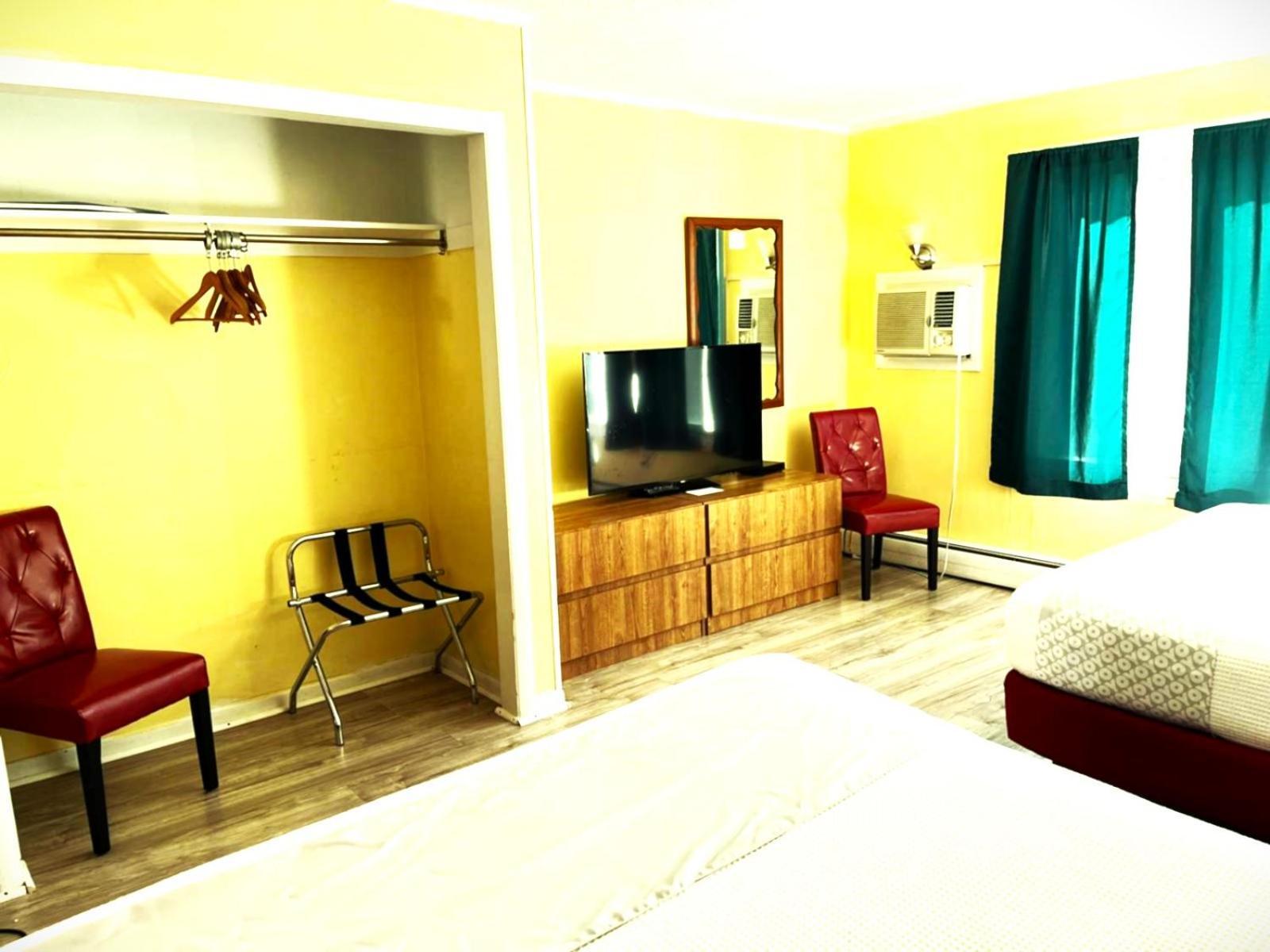 Buena Vista Inn Motel Delhi 외부 사진